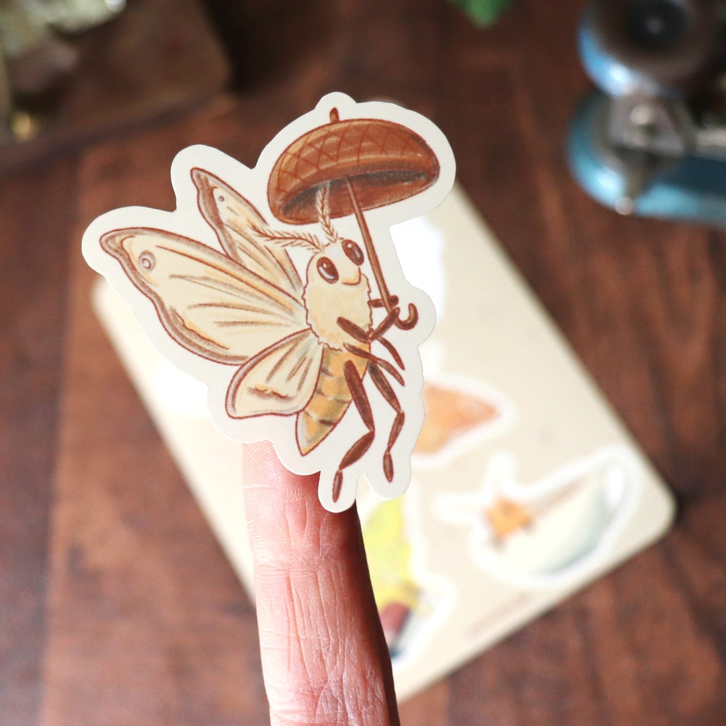Moths Sticker Sheet - Detailansicht der Motten-Sticker auf hellem Hintergrund