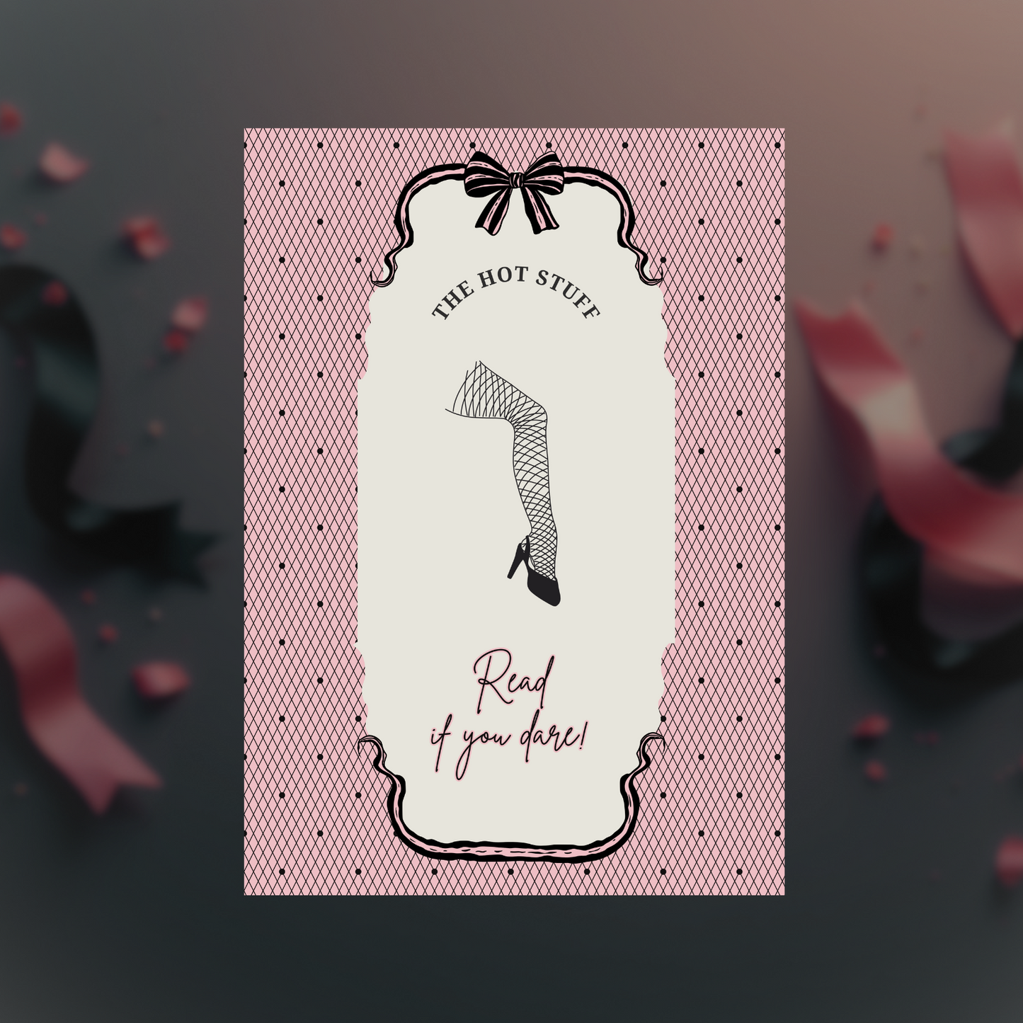 Kunstdruck The Hot Stuff - Vintage Pin-Up Poster in Schwarz und Altrosa für Dark Romance Fans
