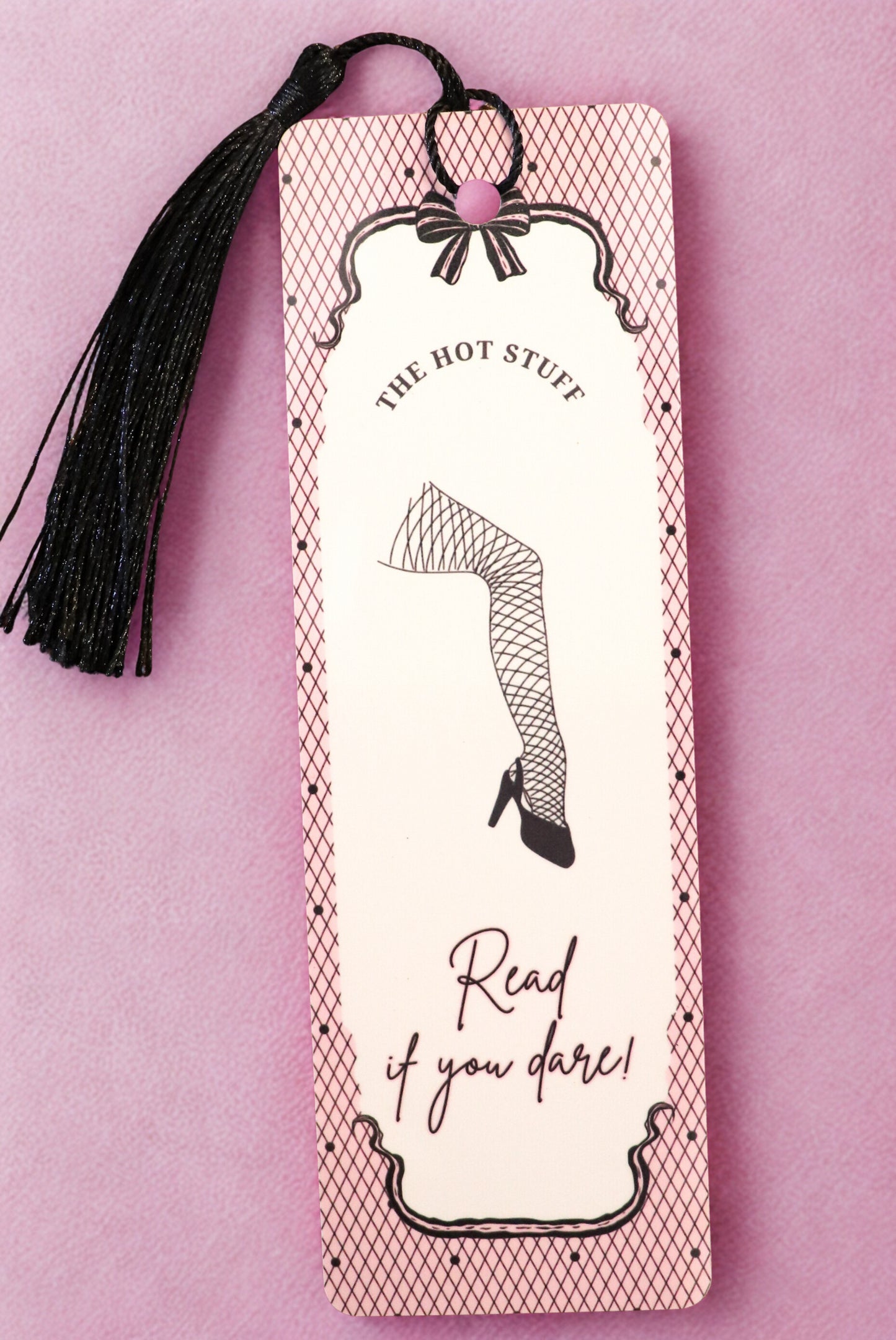 Read if you dare Lesezeichen - Laminiertes Fine Art Papier 230g/m² - Geschenk für Leseratten
